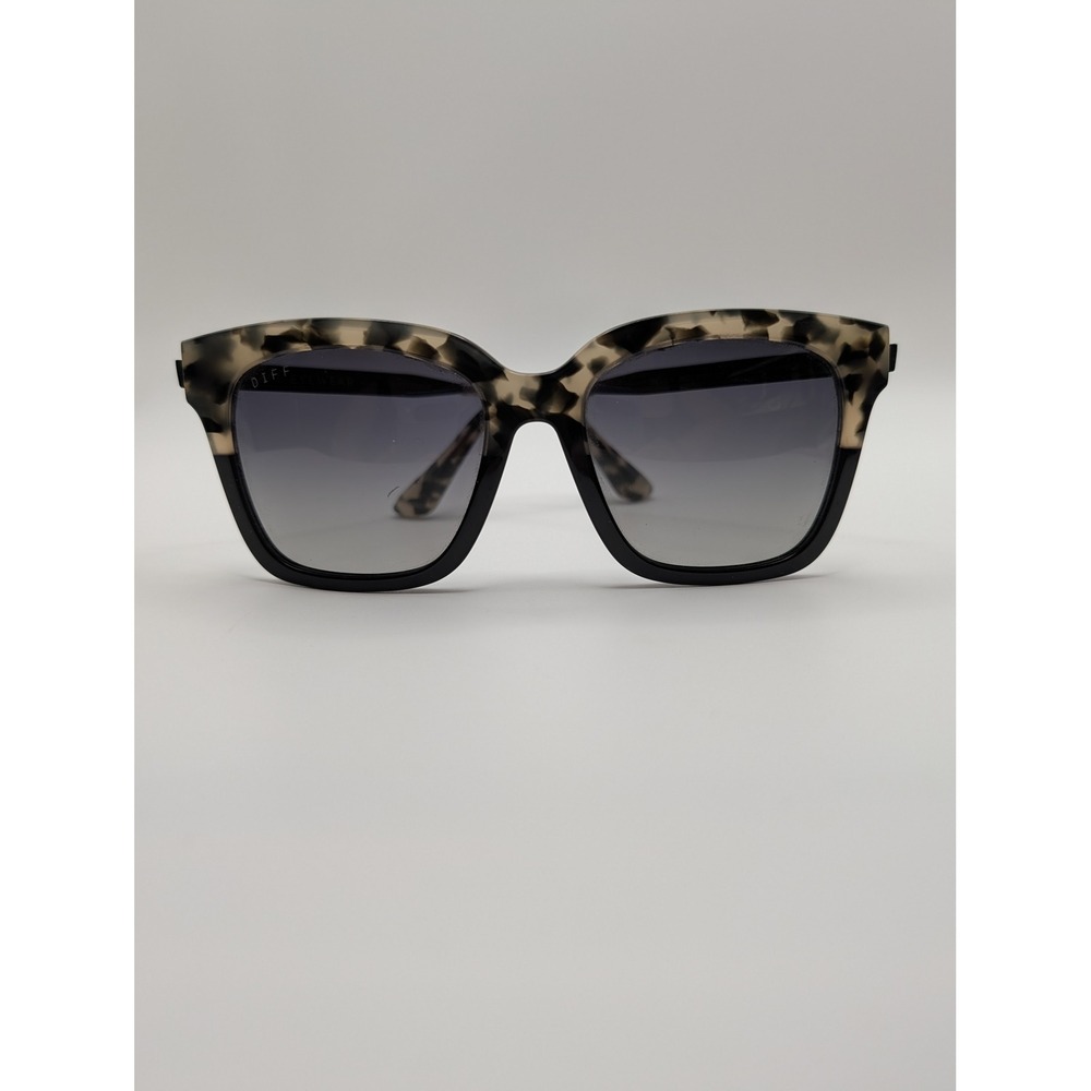 DIFF Eyewear Bella Polarized Sunglasses Gray Tortoise Black Gradient GF-GG10P - Picture 2 of 16